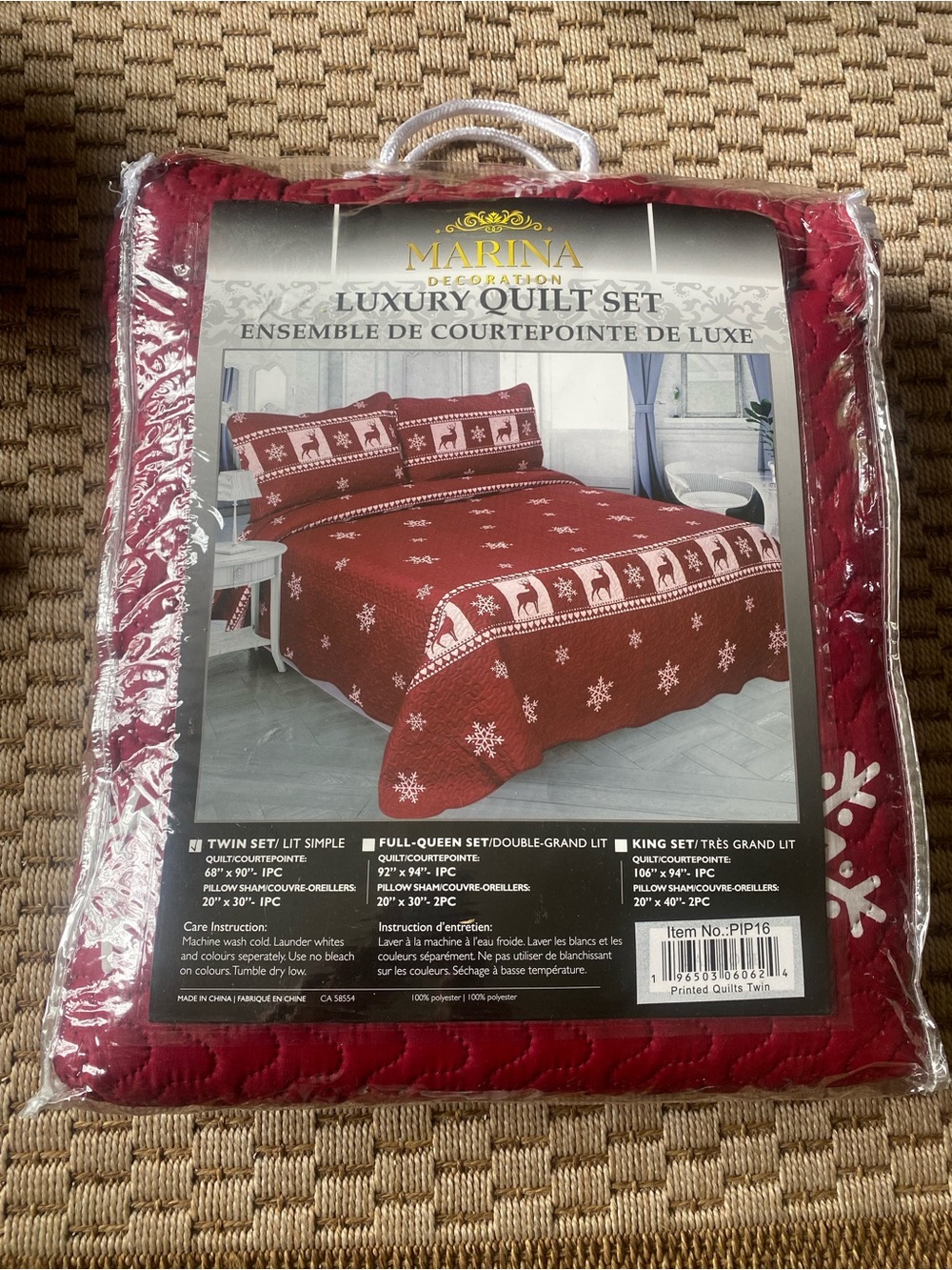 MARINA Red and White Holiday Quilt Set